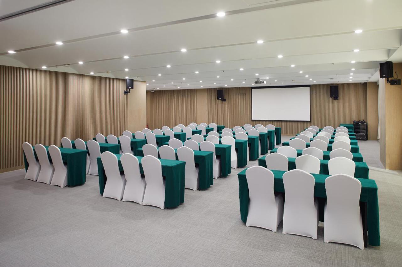 Beijing 5L Hotel Екстер'єр фото